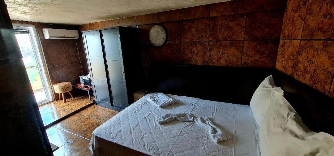 Lazy Lounge Apartments Mangalia Buitenkant foto